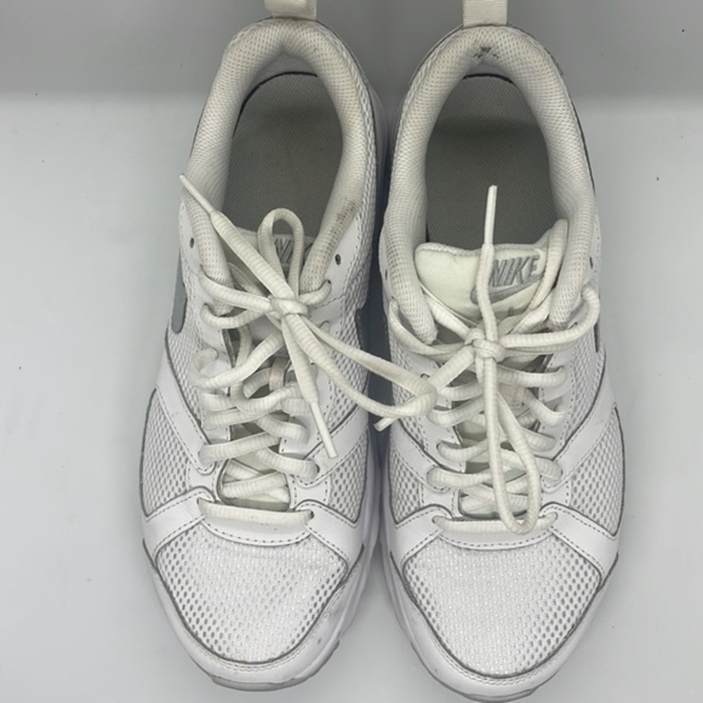 Nike Shoes Nike Air Max size 8.5 white with gray athletic - Picture 3 of 9